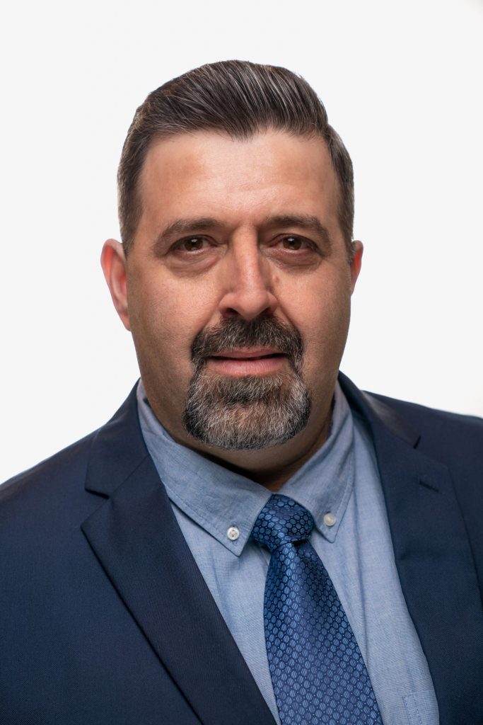 Michael Distefano Cook WHAT IS A MORTGAGE BROKER? - Michael Distefano Dominion Lending Centres